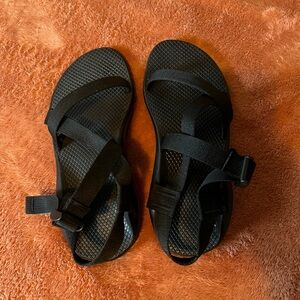 Black Women’s Chacos size 9